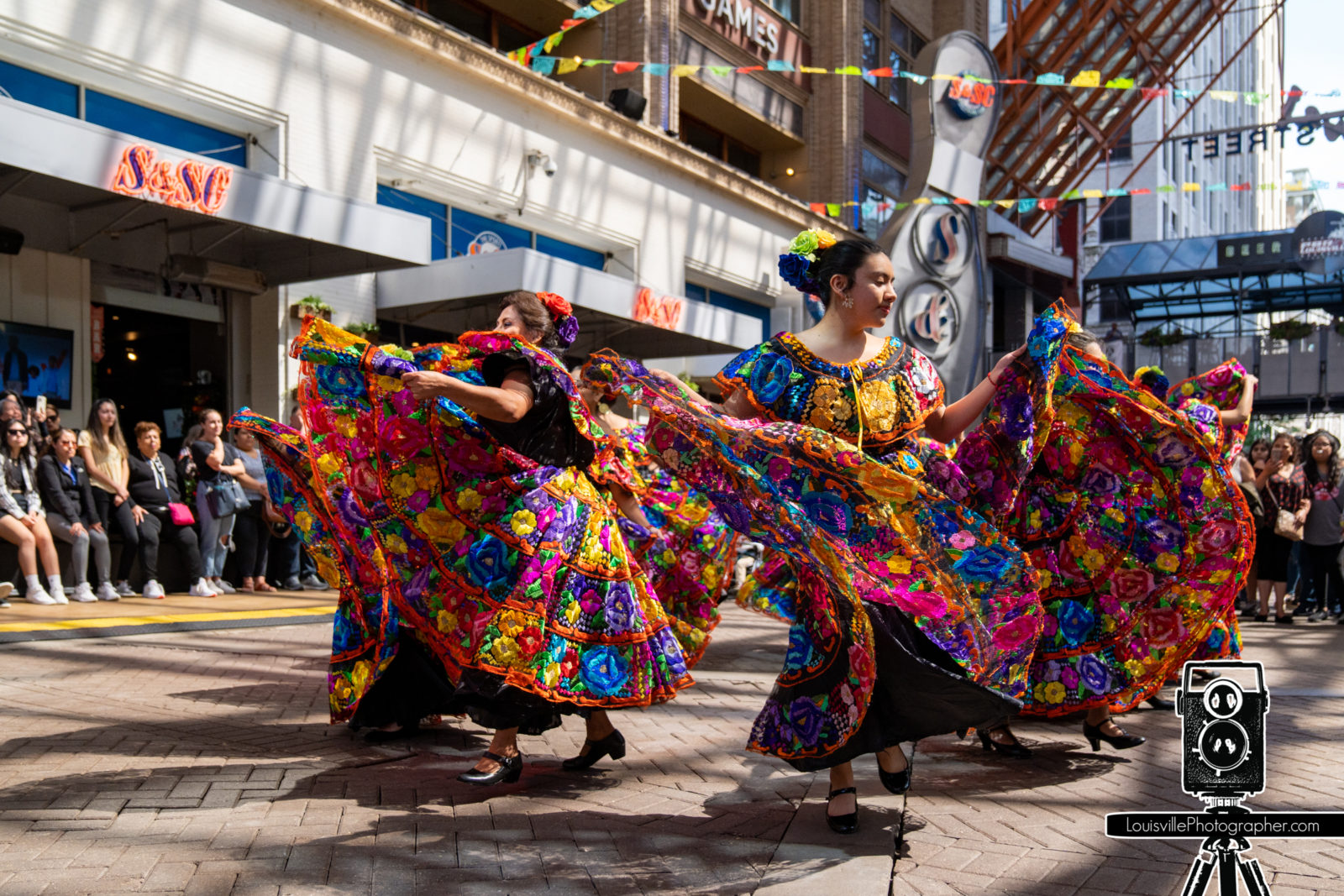 Louisville Event Photographer - Cinco de Mayo at 4th St. Live